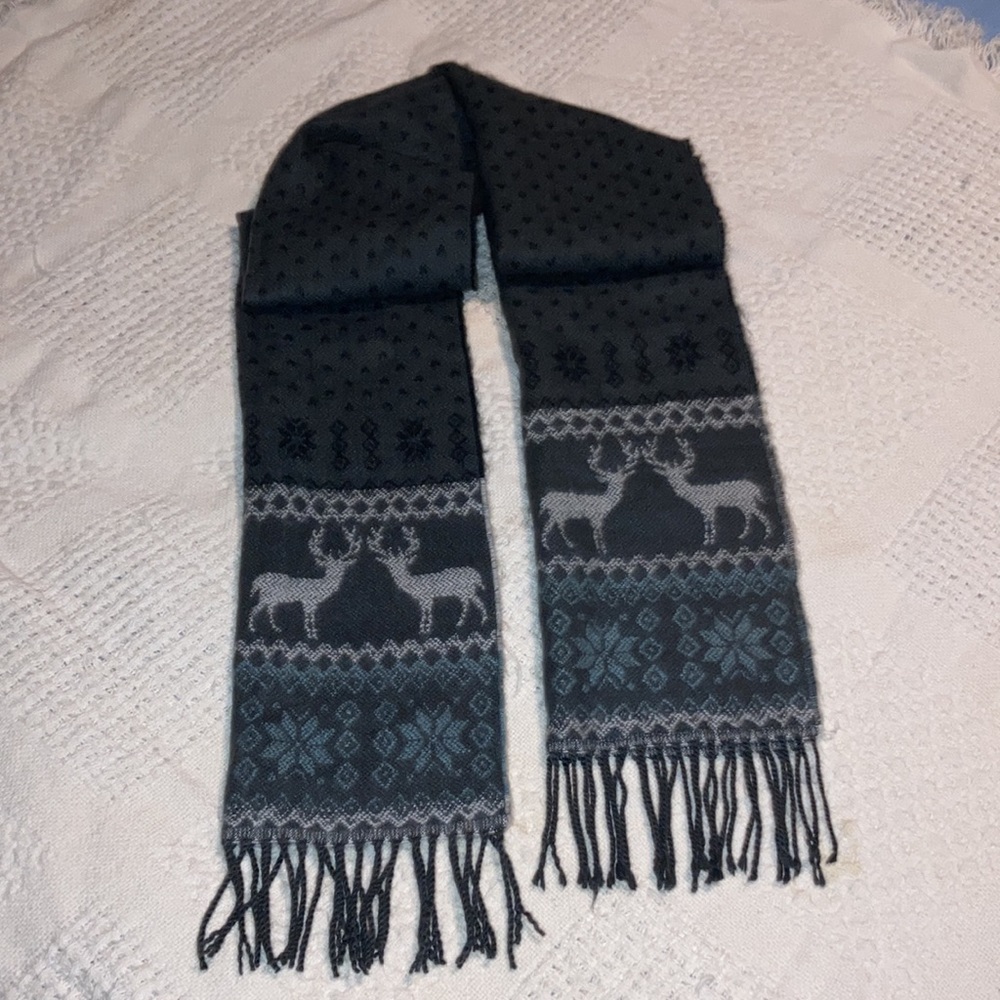 Covington Winter Deer Scarf